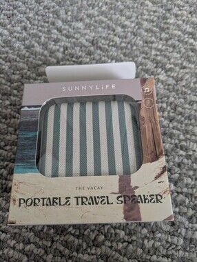 Sunnylife The Vacay Portable Travel Speaker - Green Stripe